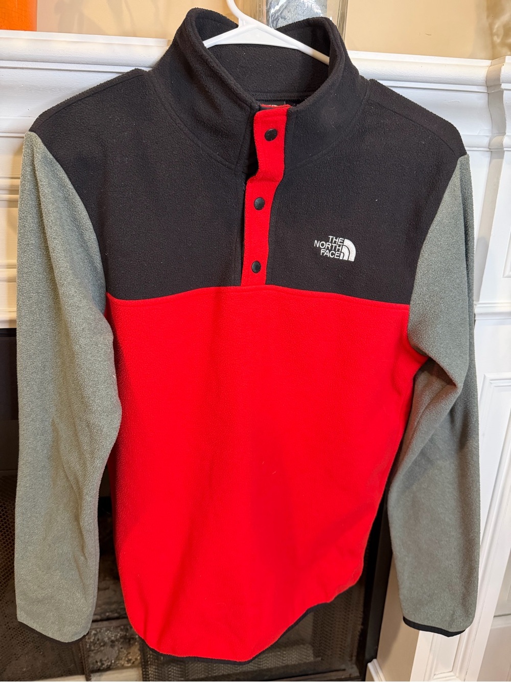 The North Face Boys XL Glacier 1/4 Snap Fleece Red Black Grey